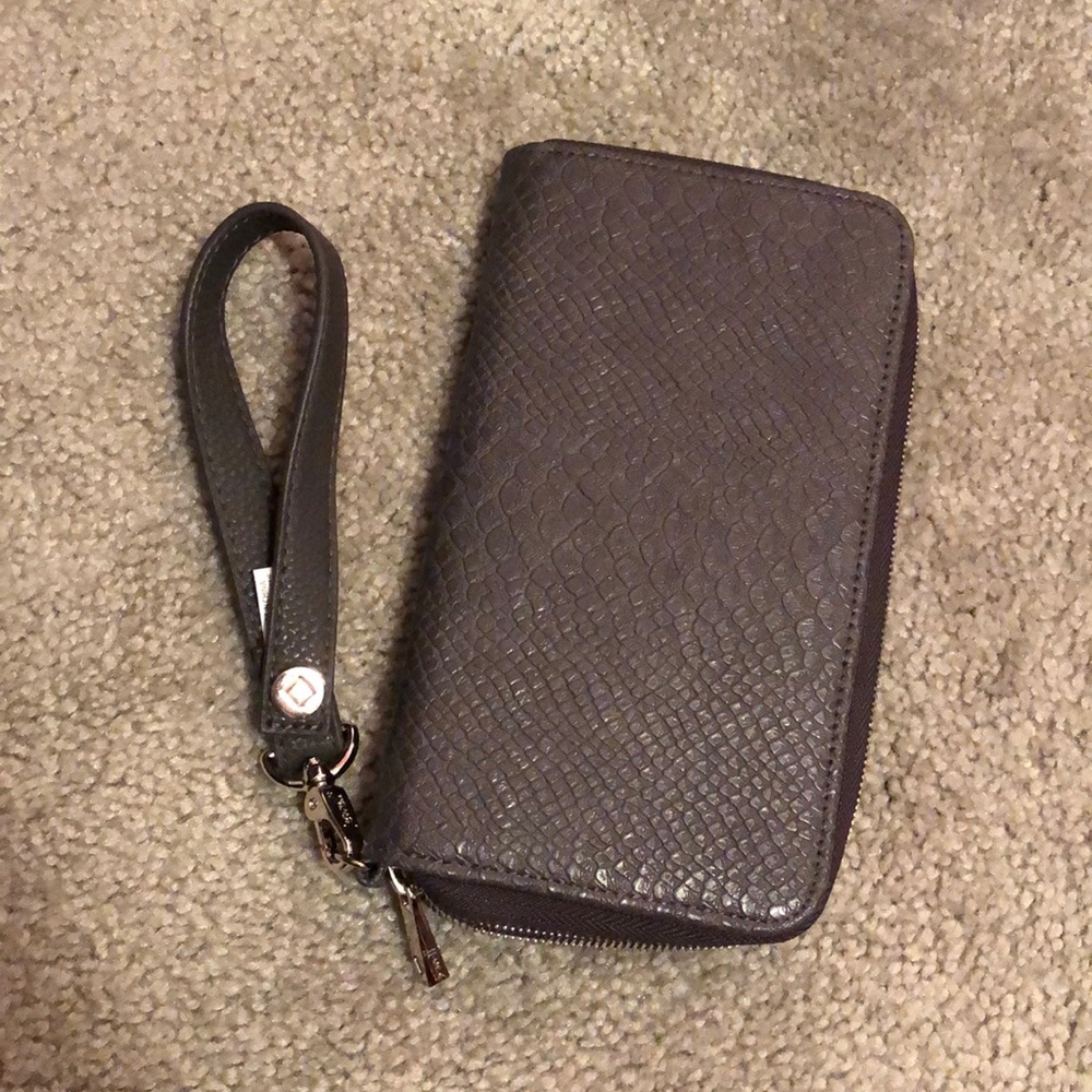 Thirty-one Jewell Wallet